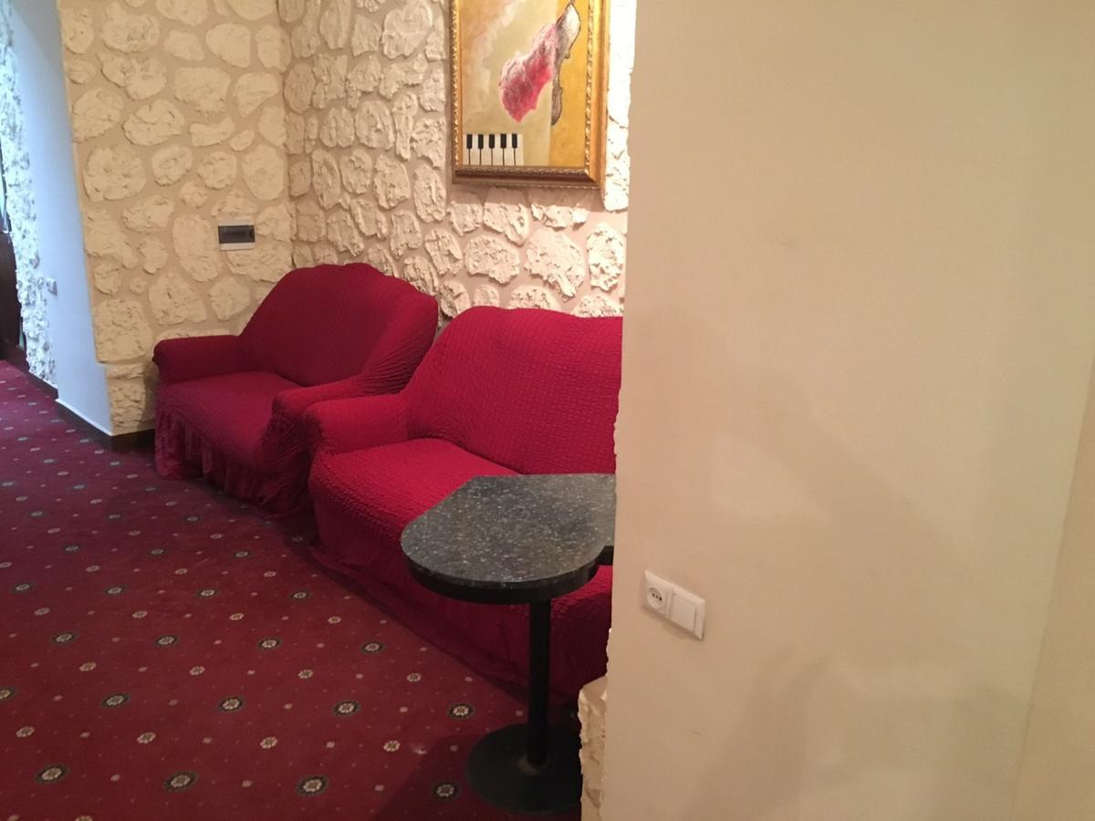 Best Hostel Republic Square Γιερεβάν Εξωτερικό φωτογραφία