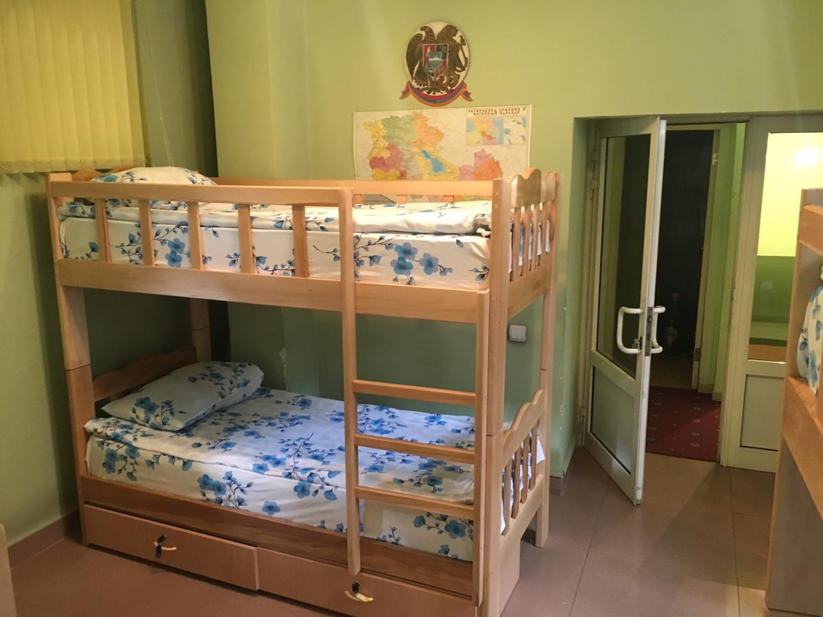 Best Hostel Republic Square Γιερεβάν Εξωτερικό φωτογραφία